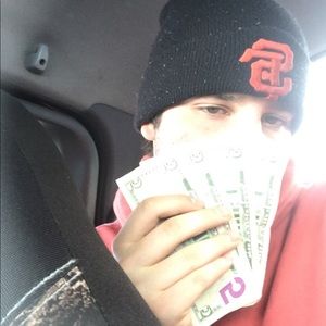 Meet your Posher, Cameron